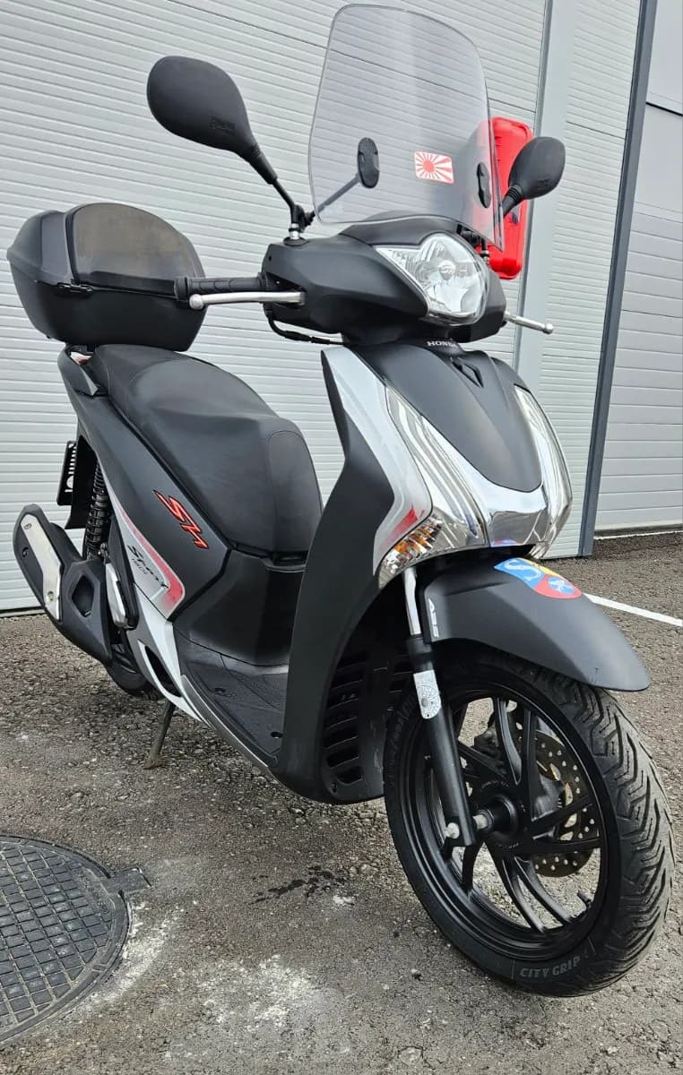 Honda SH