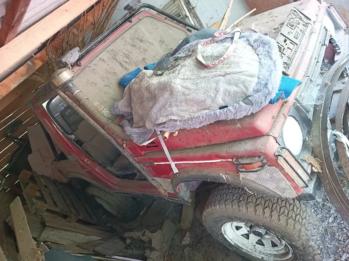 Suzuki SJ 413