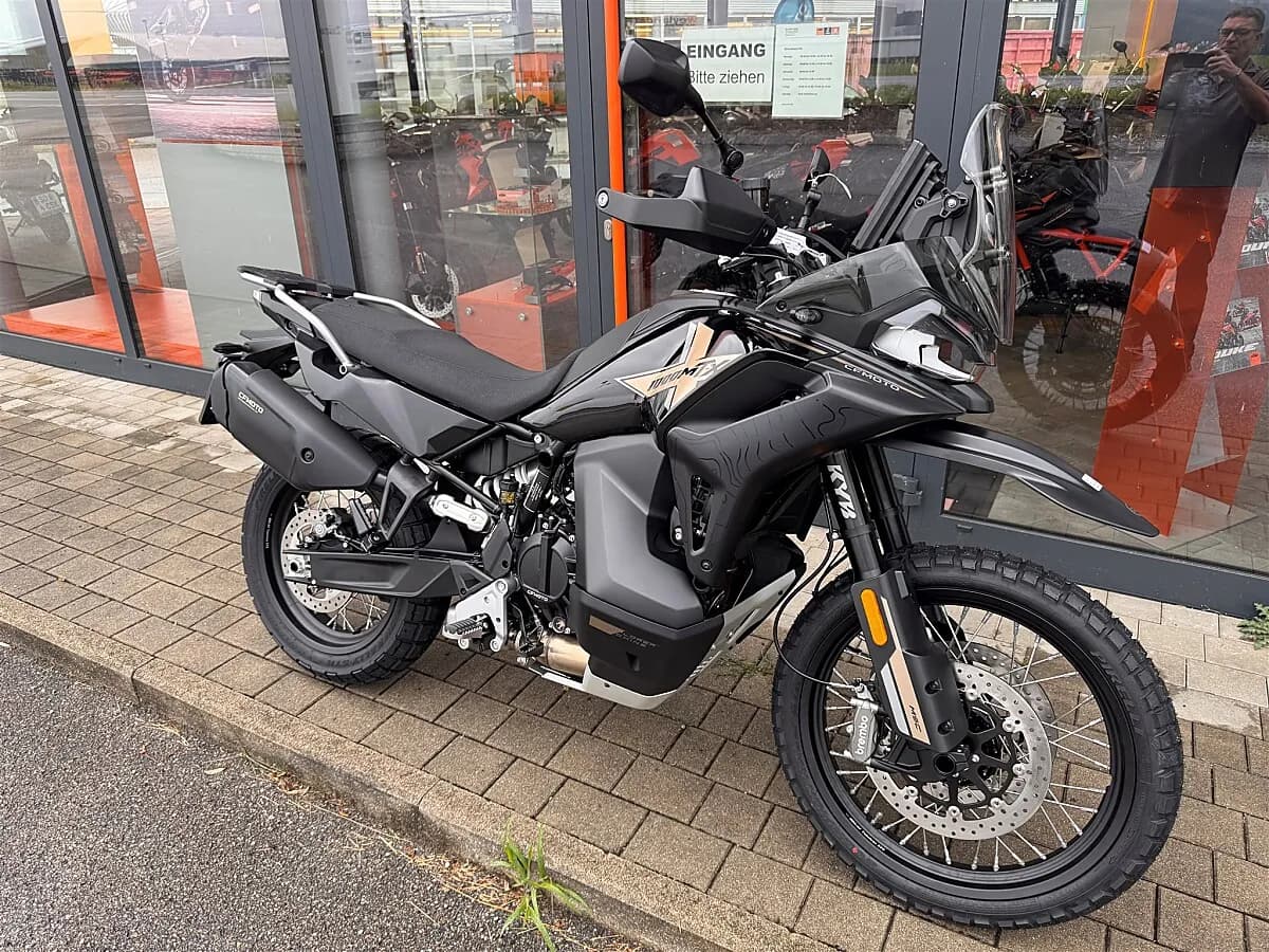 CFMOTO 1000MT-X