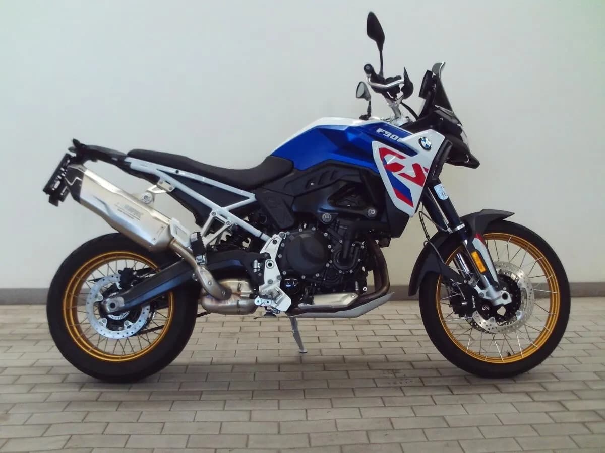 BMW F 900