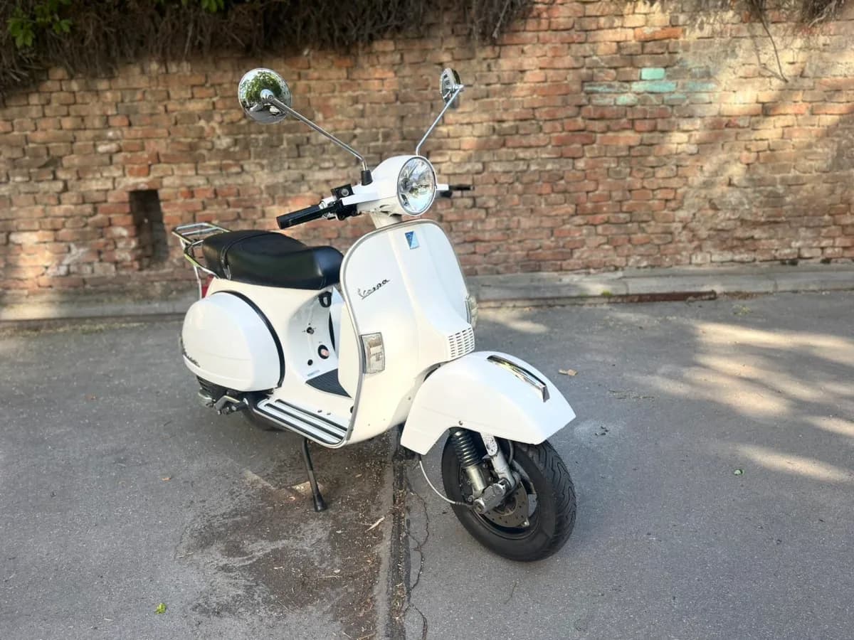 Vespa PX