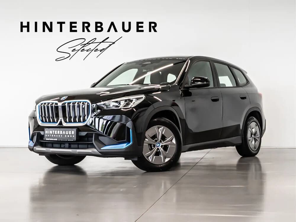 BMW iX1