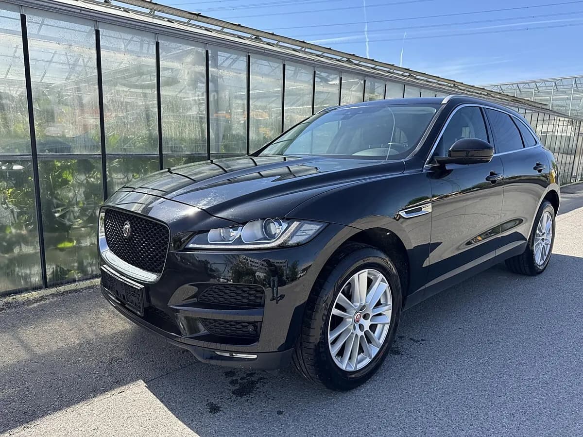 Jaguar F-Pace