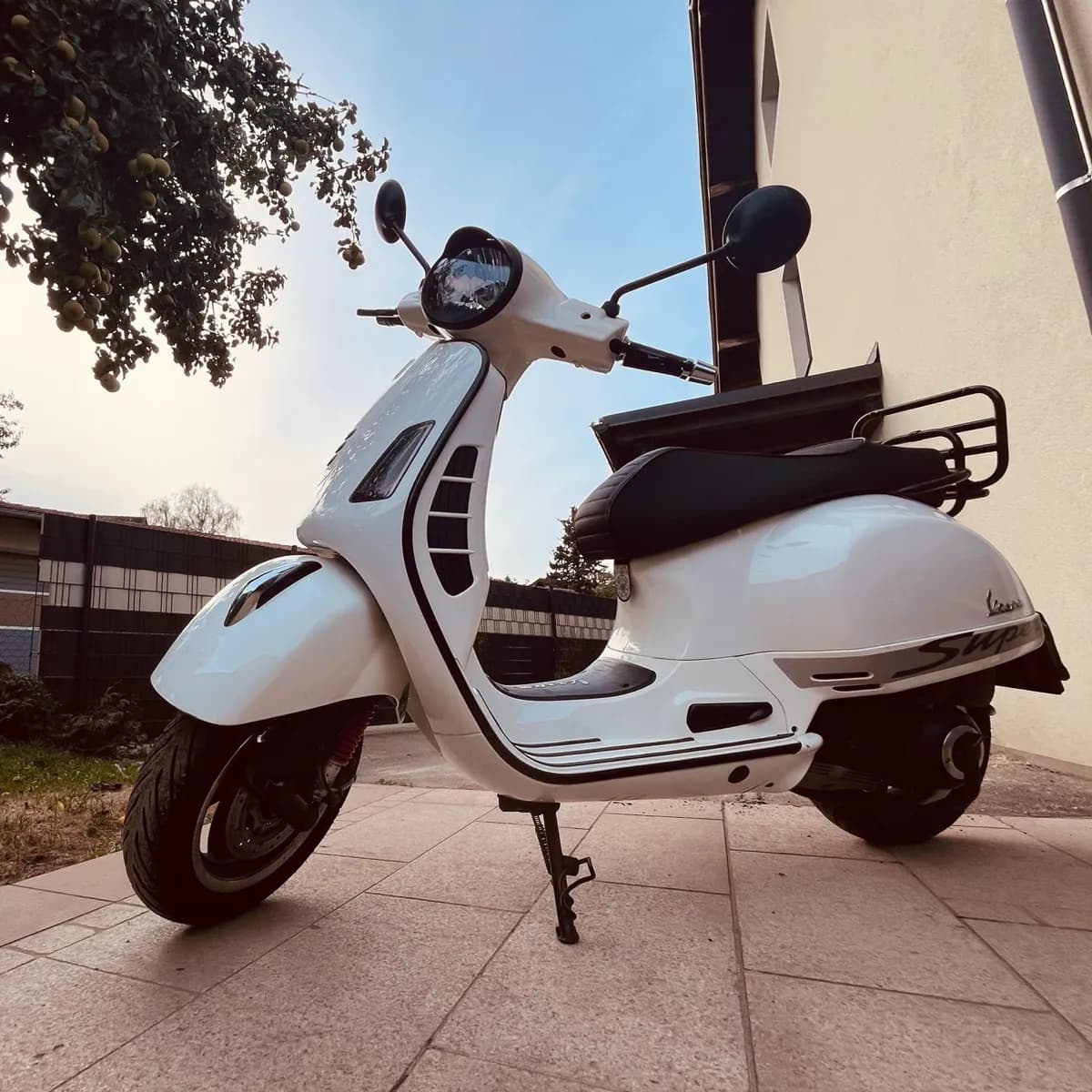 Vespa GTS