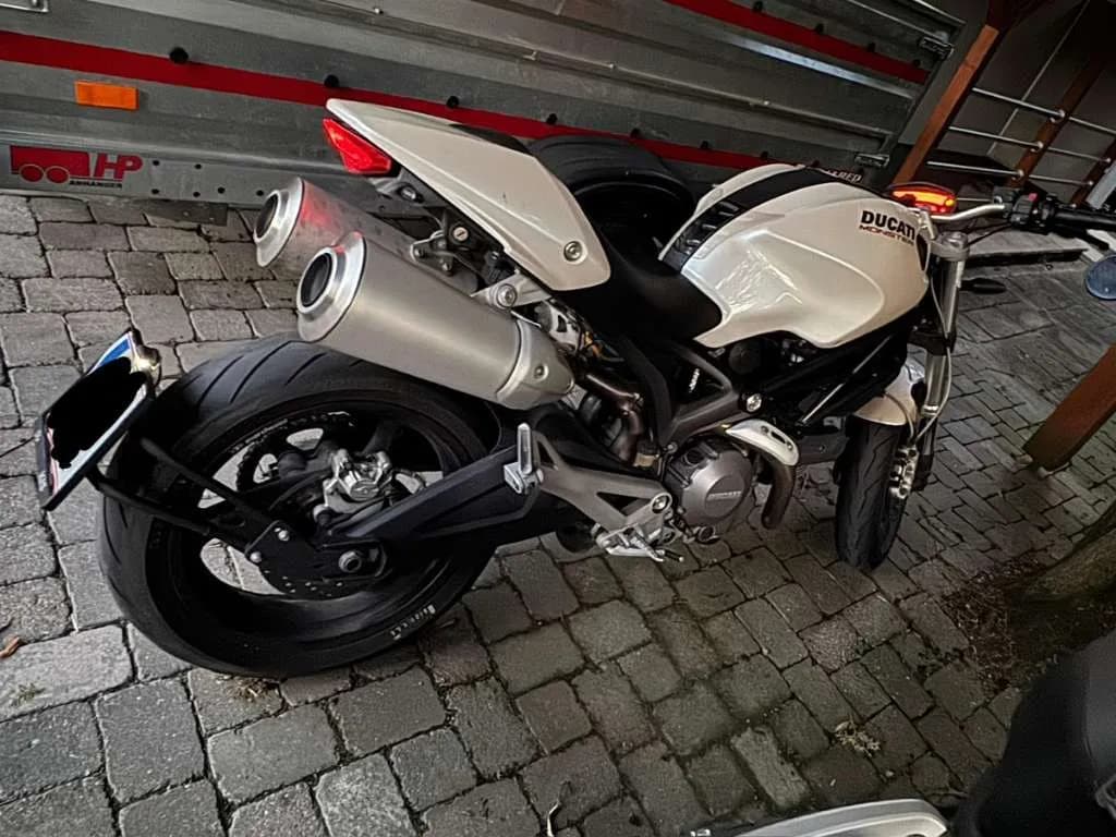 Ducati Monster