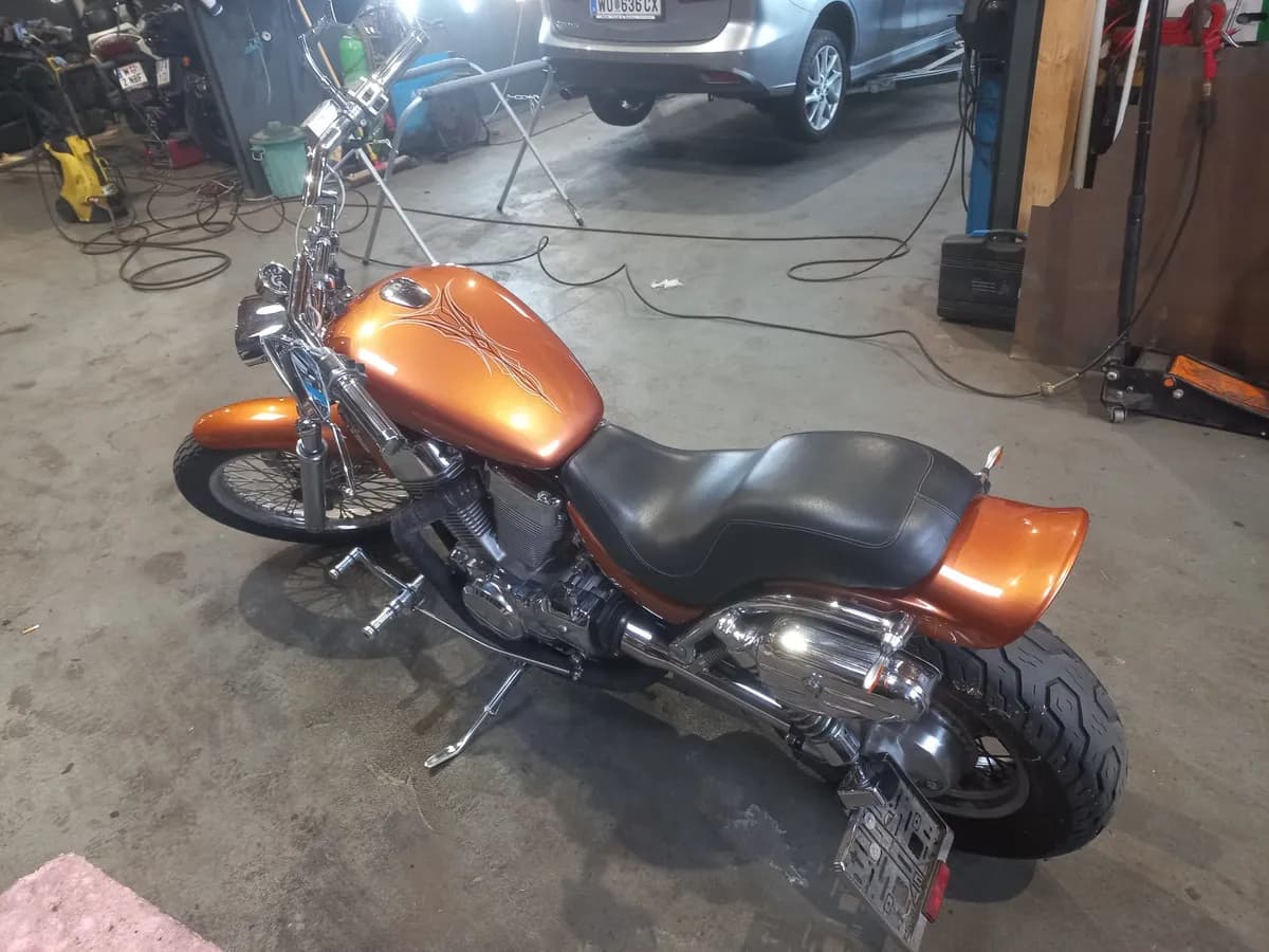 Suzuki Intruder
