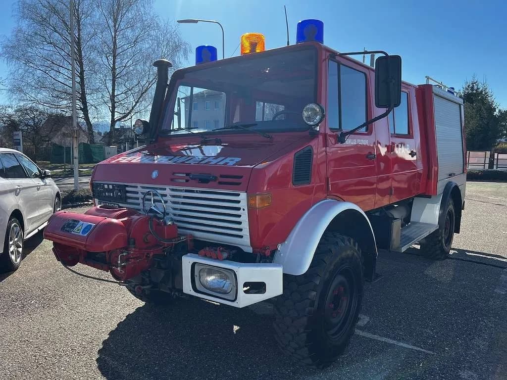 Mercedes-Benz Unimog
