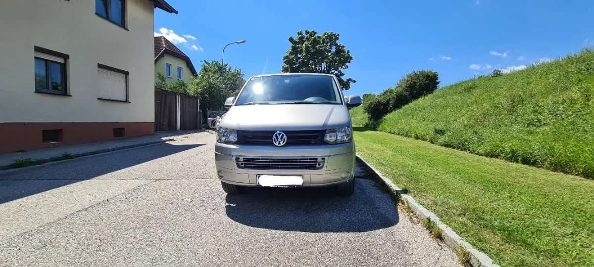 VW Caravelle