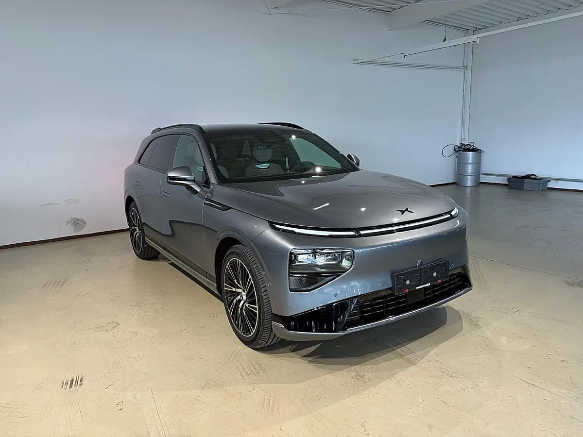 XPENG G9