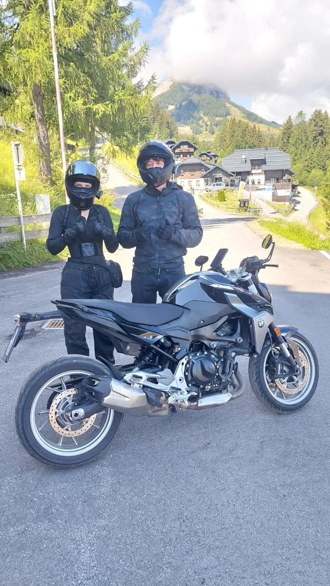 BMW F 900 R