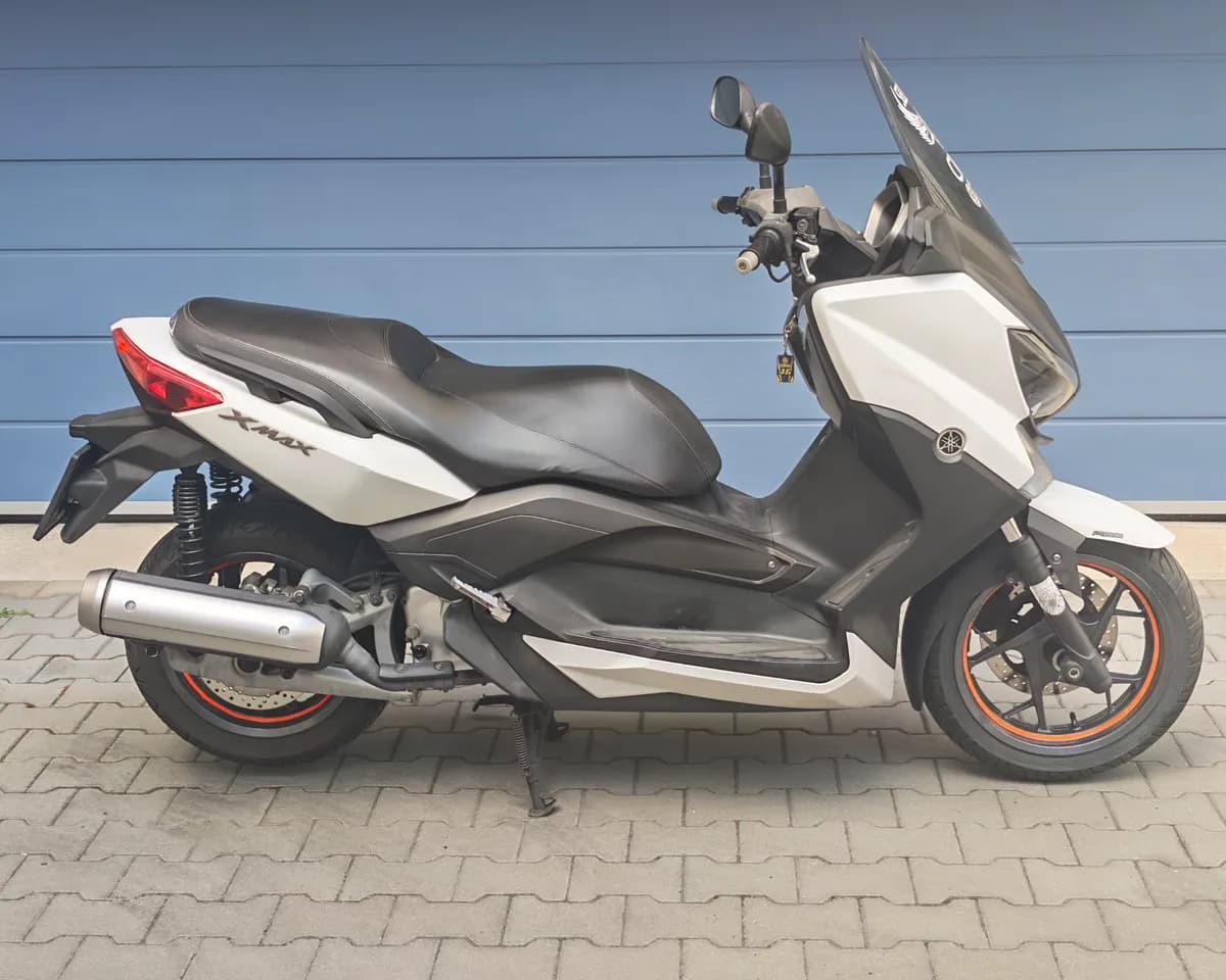 Yamaha X-Max