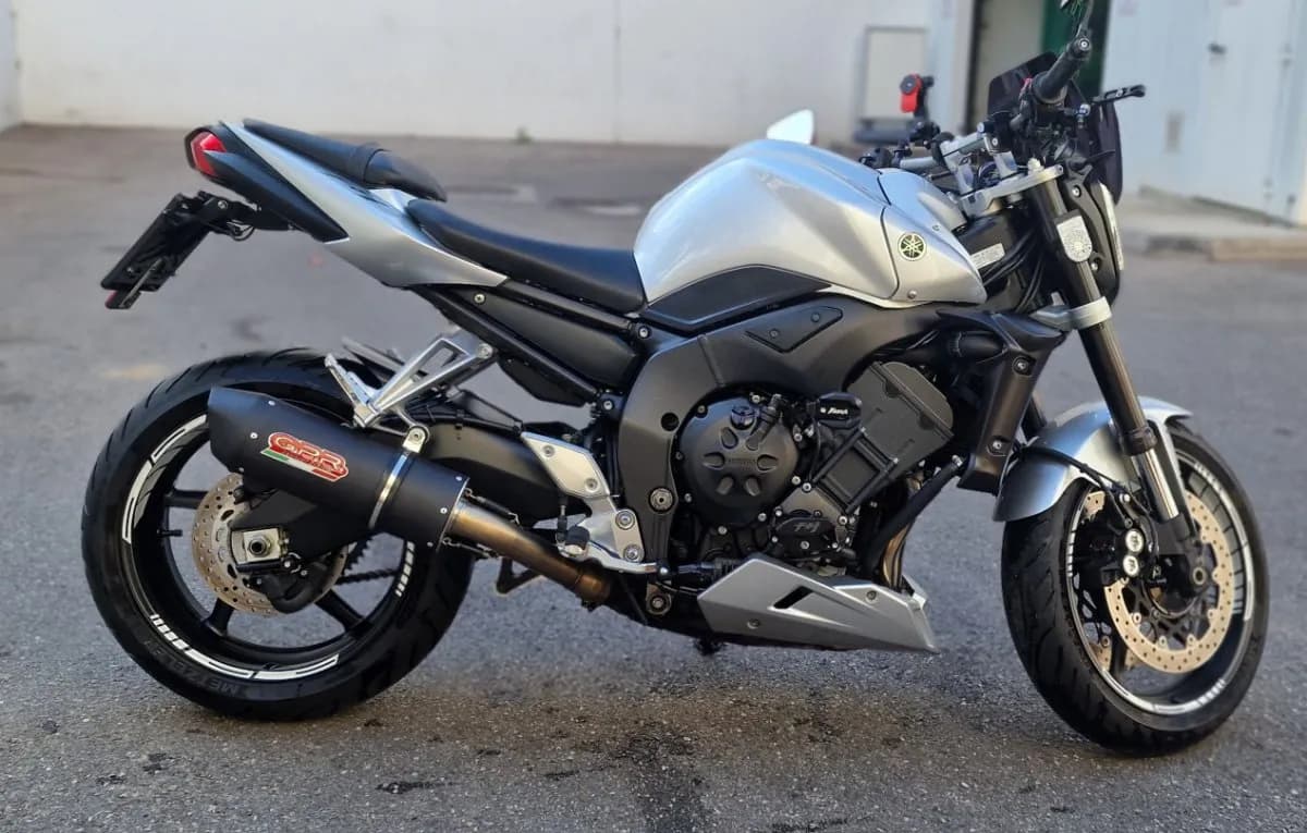 Yamaha FZ