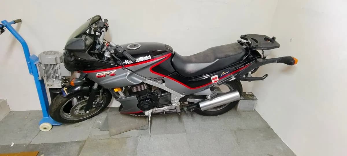 Kawasaki GPZ