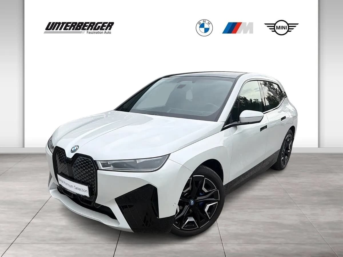 BMW iX