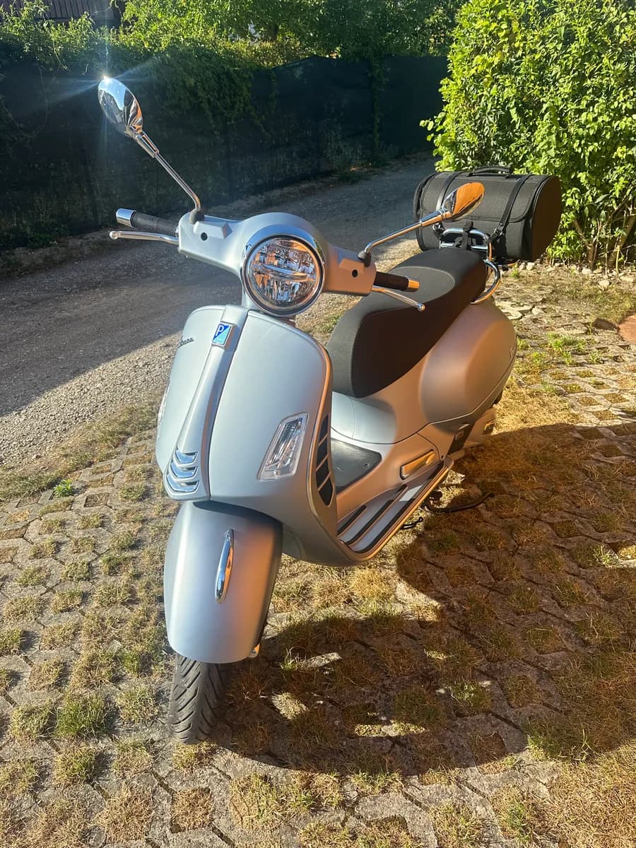 Vespa GTS