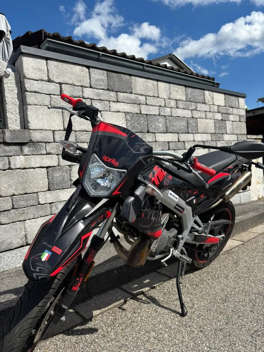Aprilia SX