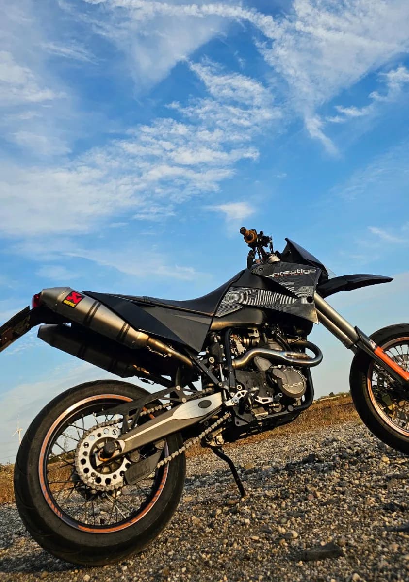 KTM 640