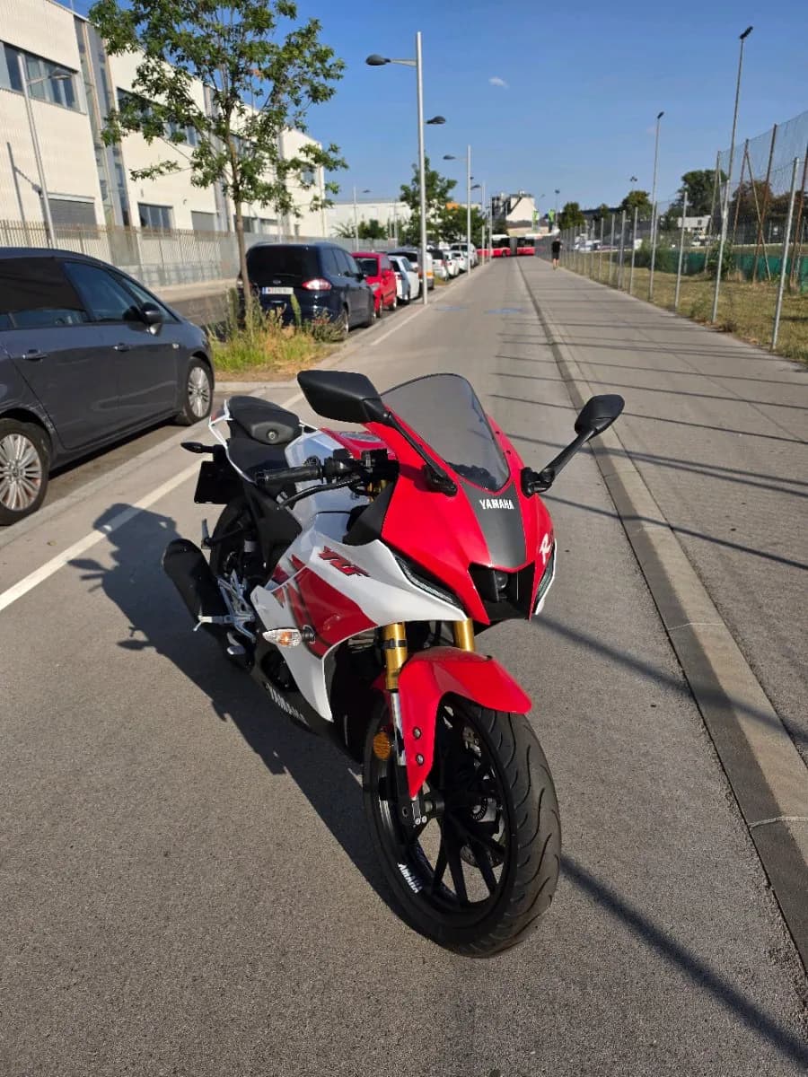 Yamaha YZF