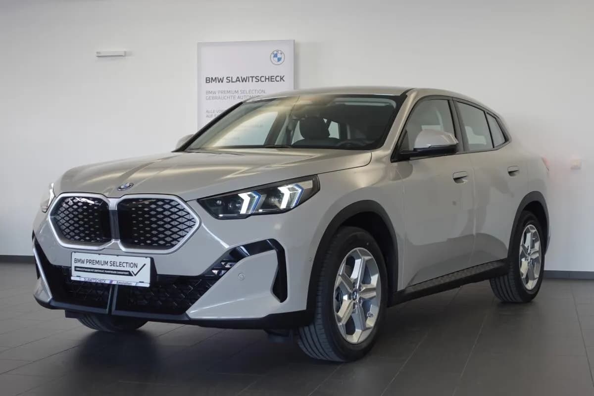BMW iX2