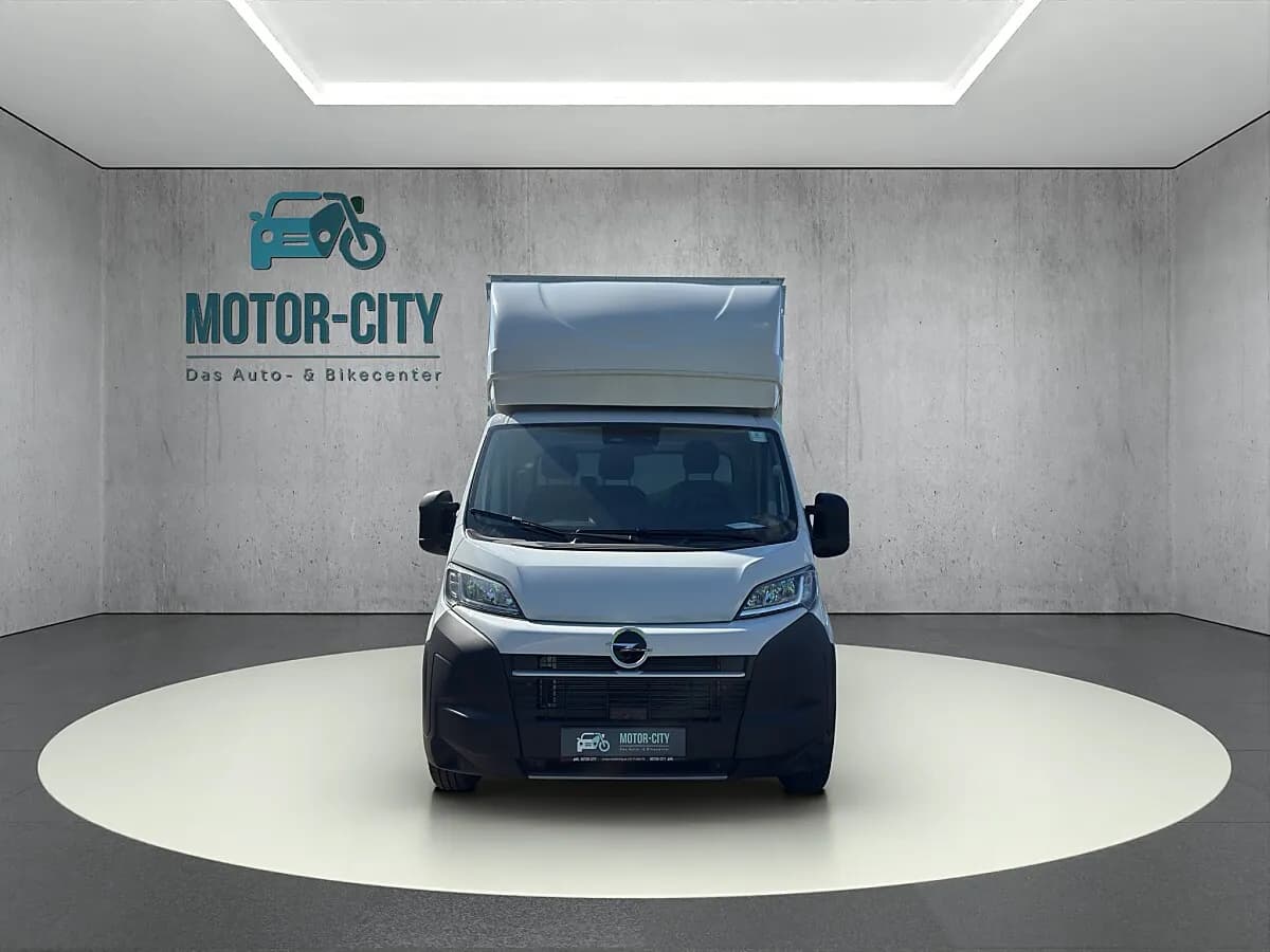 Opel Movano