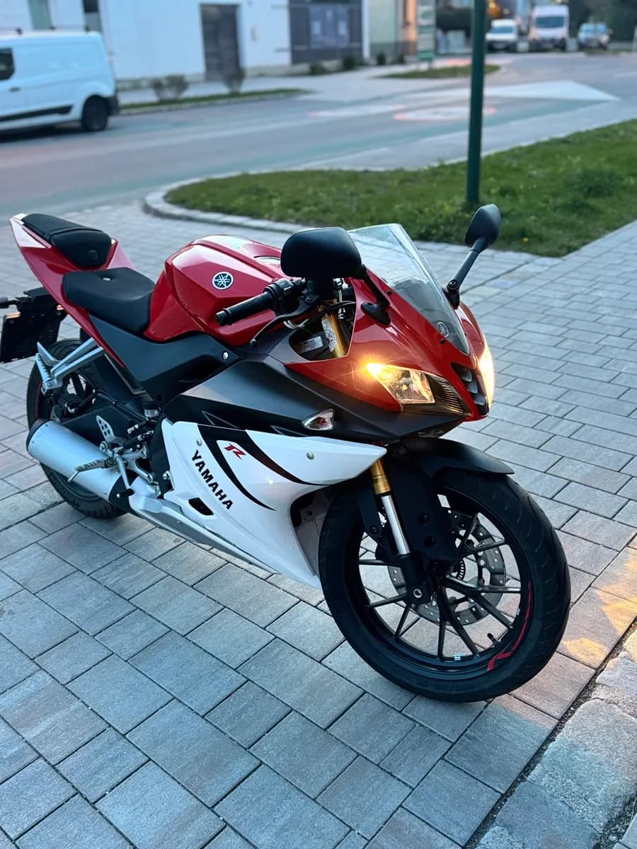 Yamaha YZF