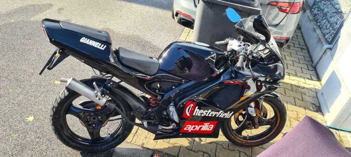 Aprilia RS