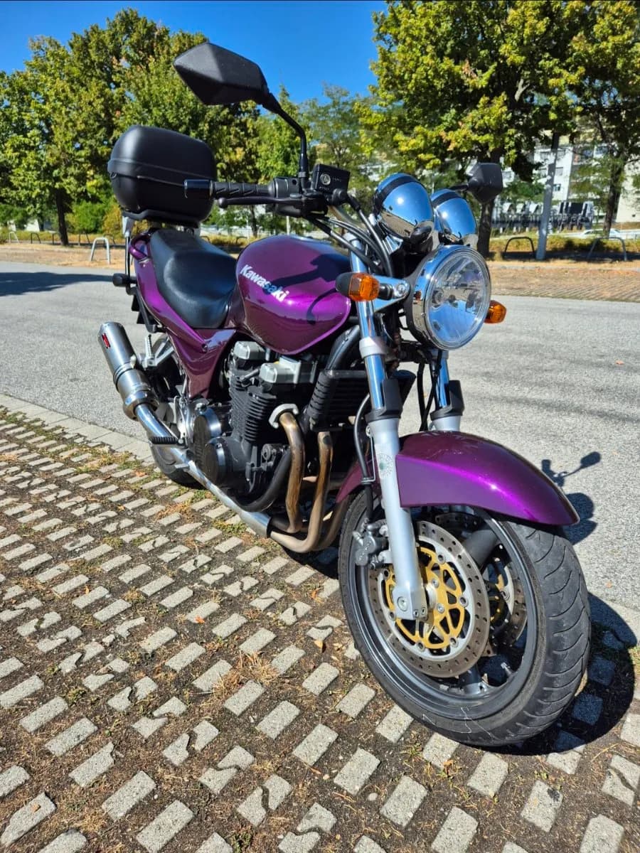 Kawasaki ZR