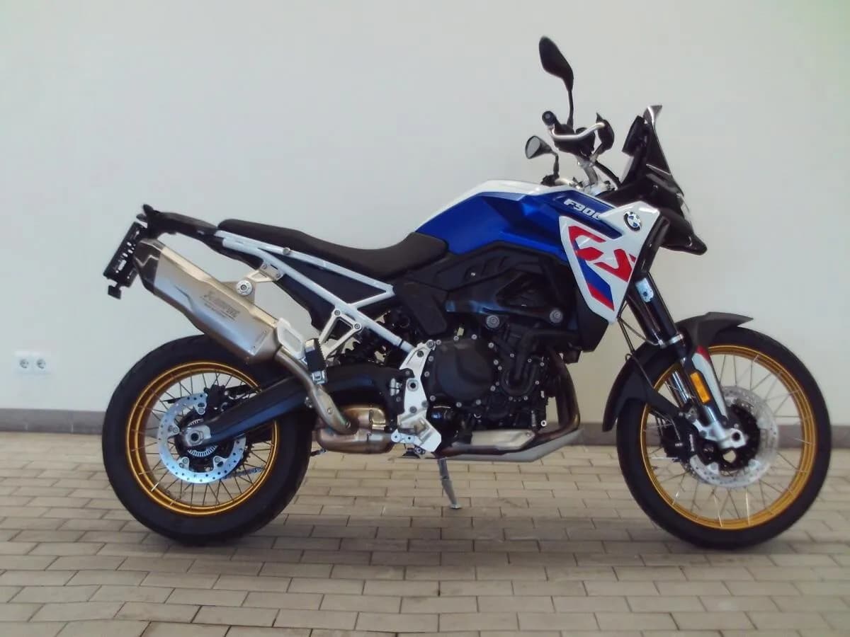 BMW F 900