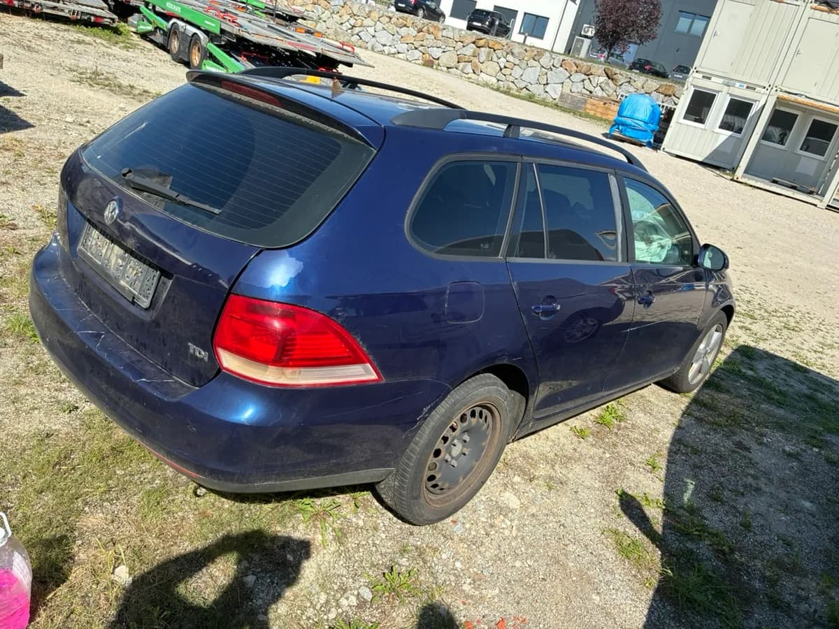VW Golf