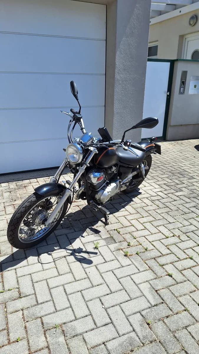 Yamaha XV