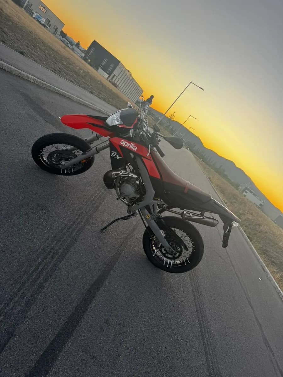 Aprilia SX