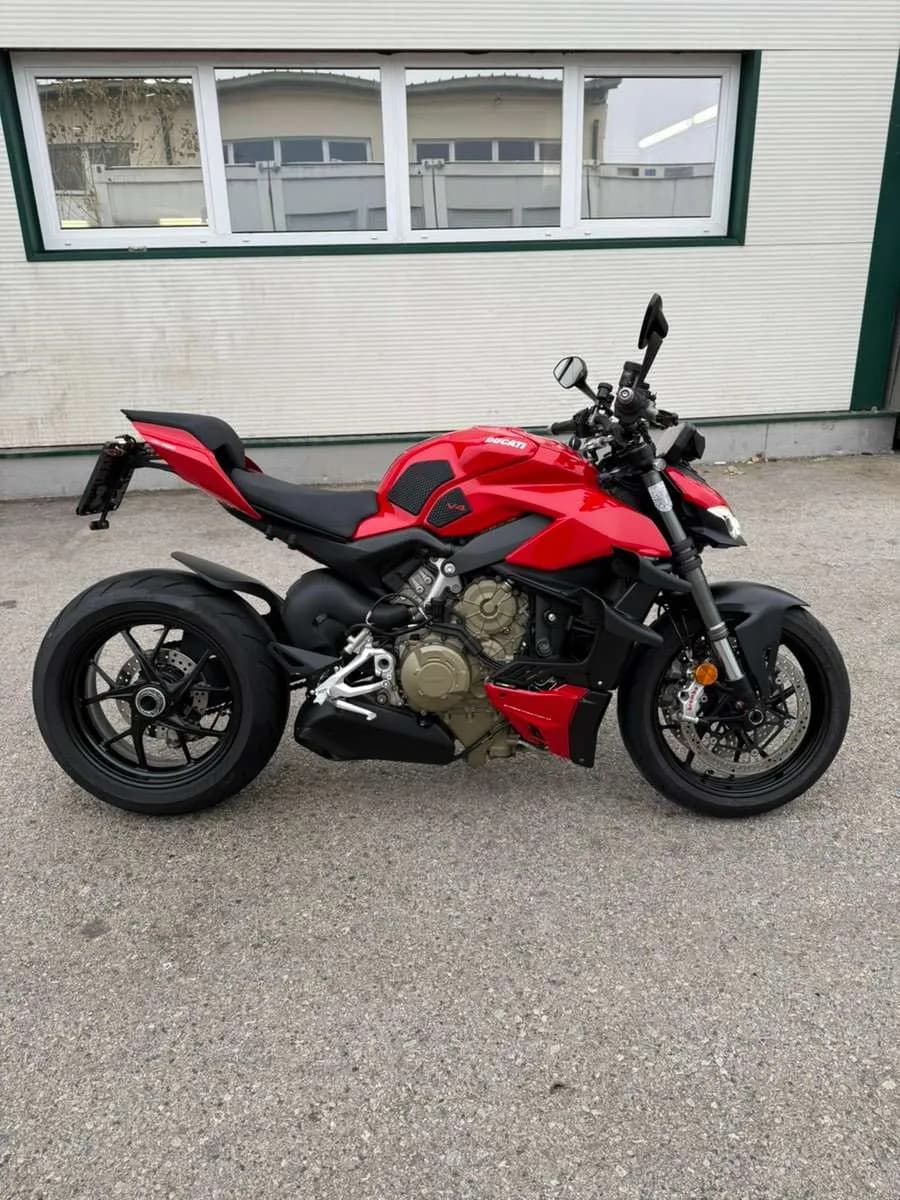 Ducati Streetfighter