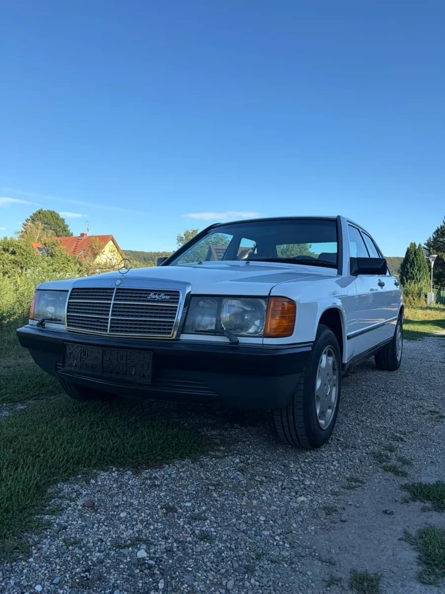Mercedes-Benz 190
