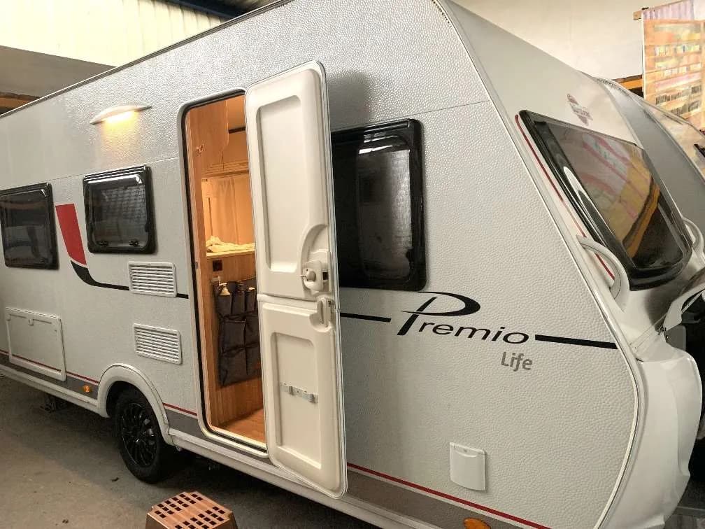 Bürstner Premio Life 480 TL - - - Einzelbetten!