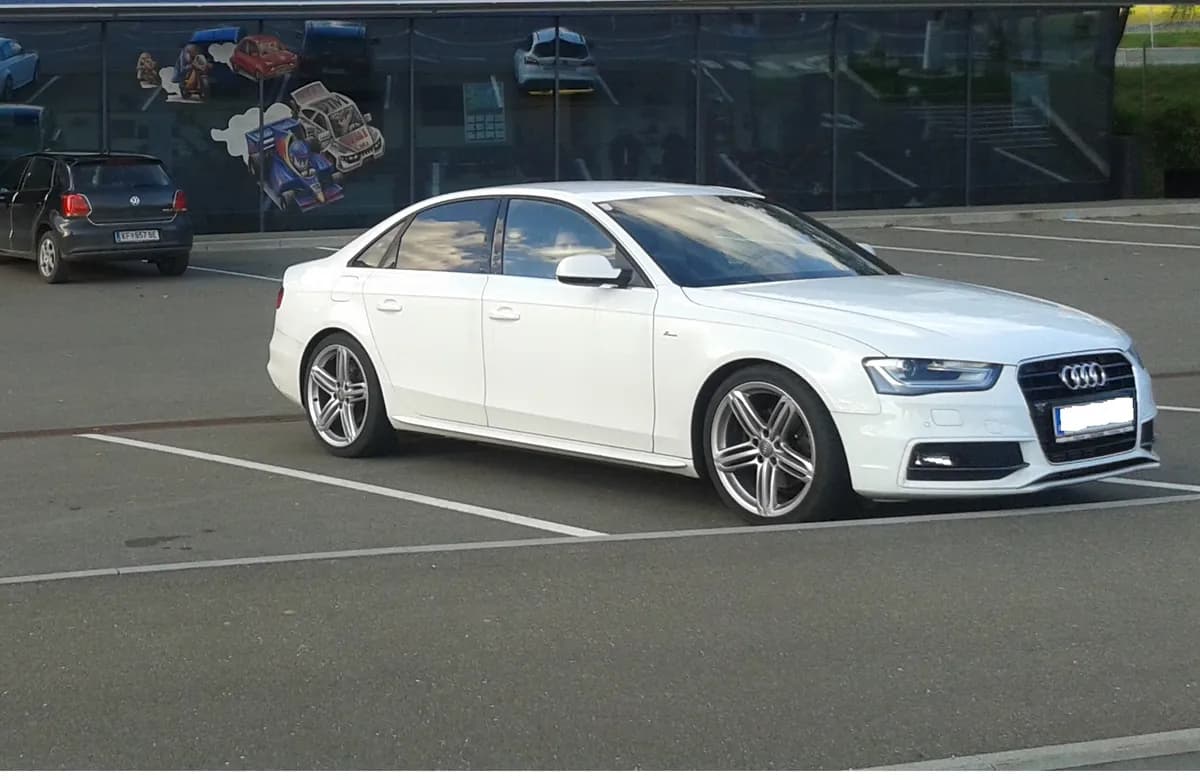 Audi A4