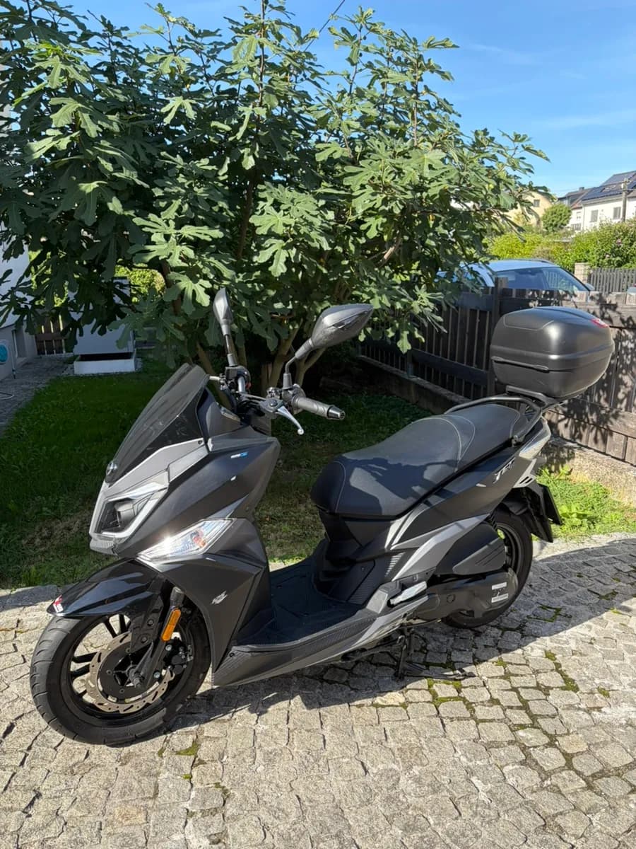 Sym Jet