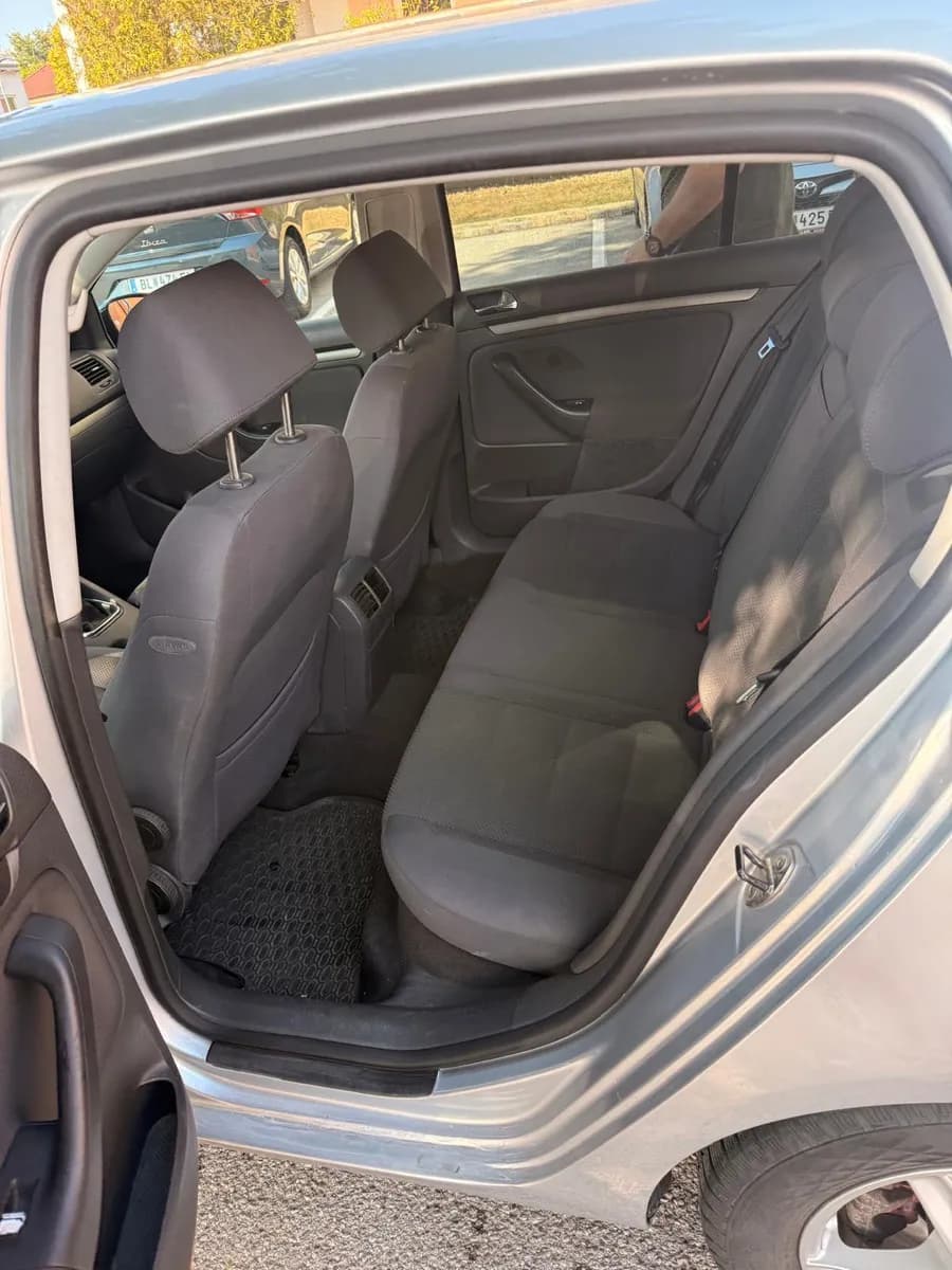 VW Golf