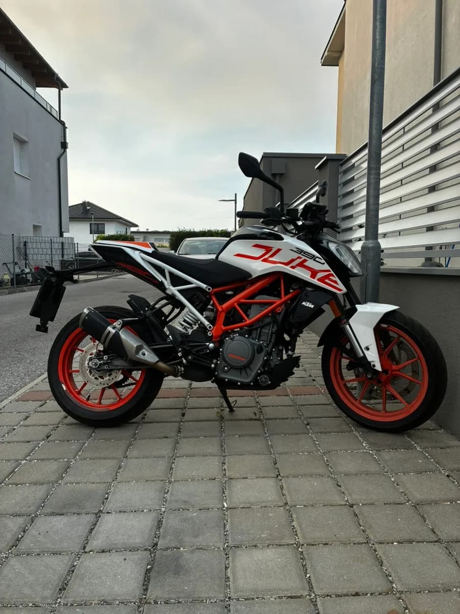 KTM Duke