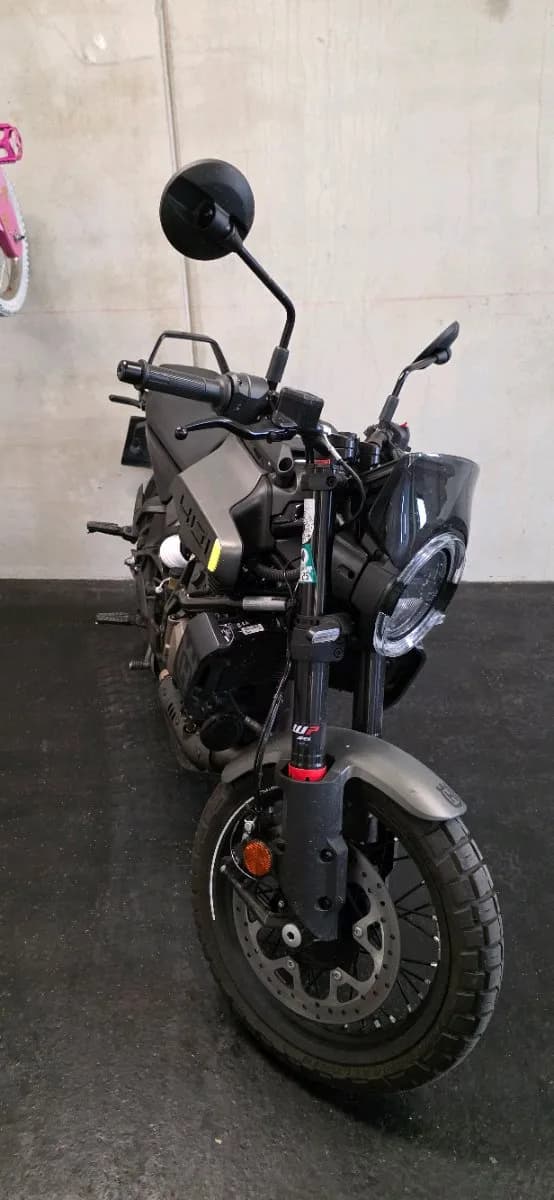 Husqvarna Svartpilen 401