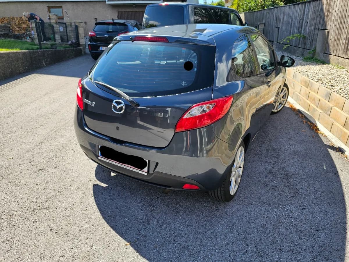 Mazda Mazda2