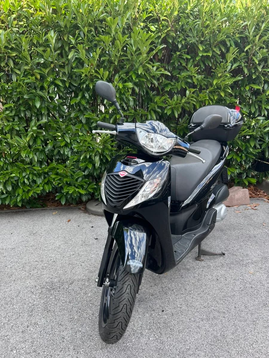 Honda SH