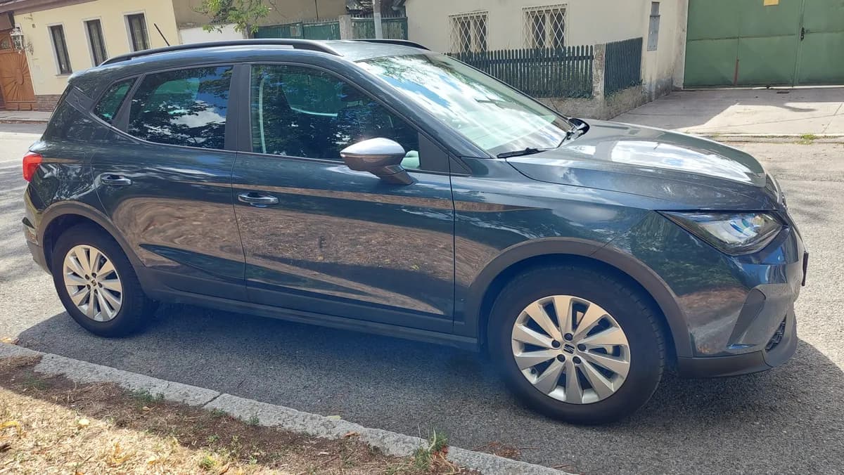 Seat Arona