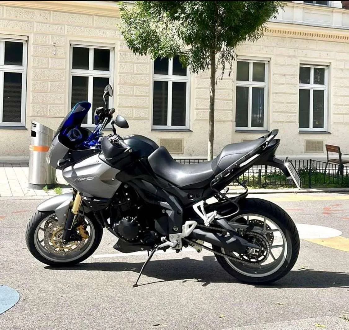 Triumph Tiger