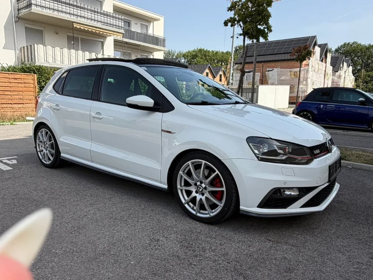 VW Polo