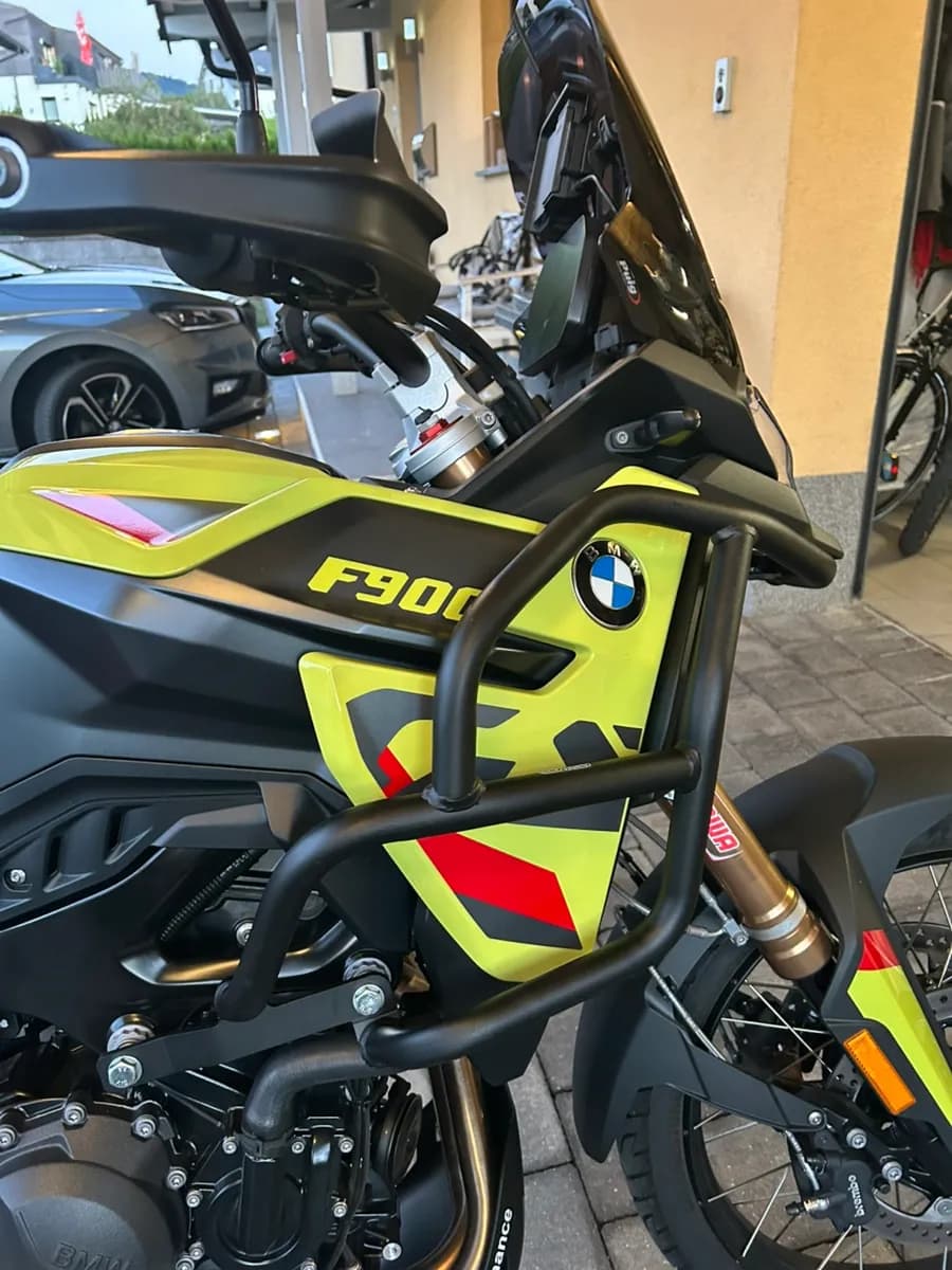 BMW F 900