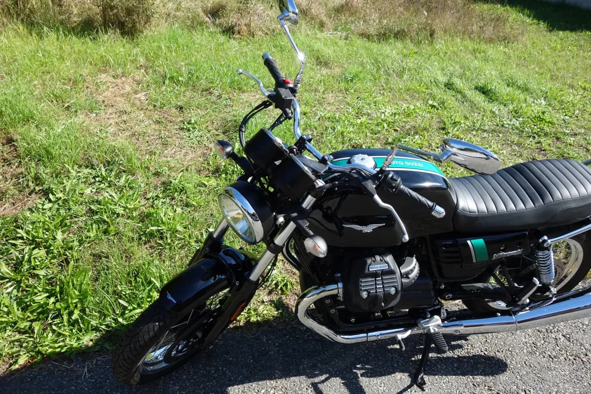 Moto Guzzi V7