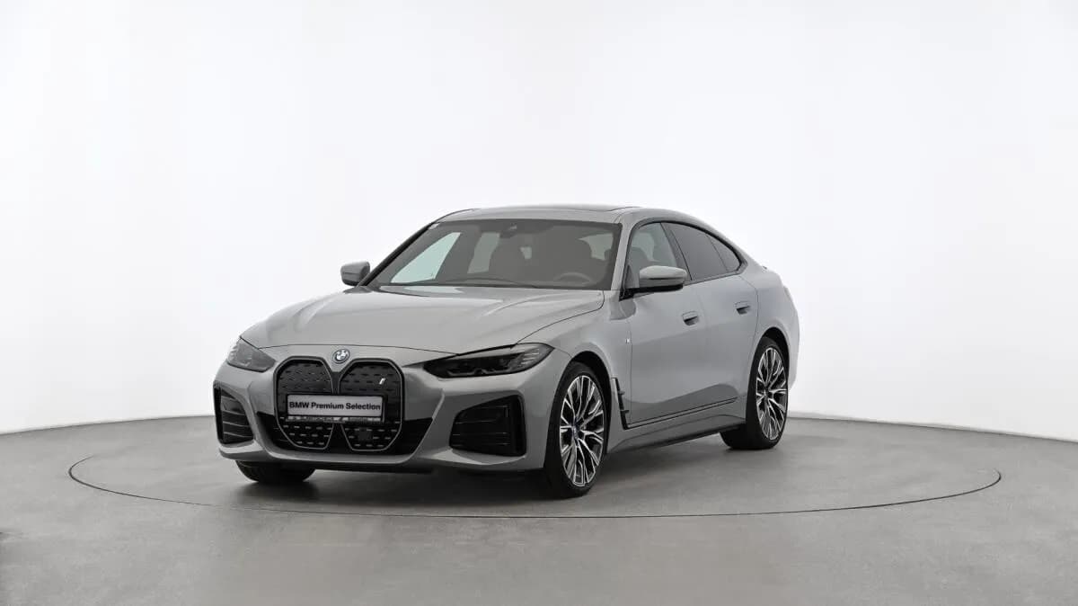 BMW i4