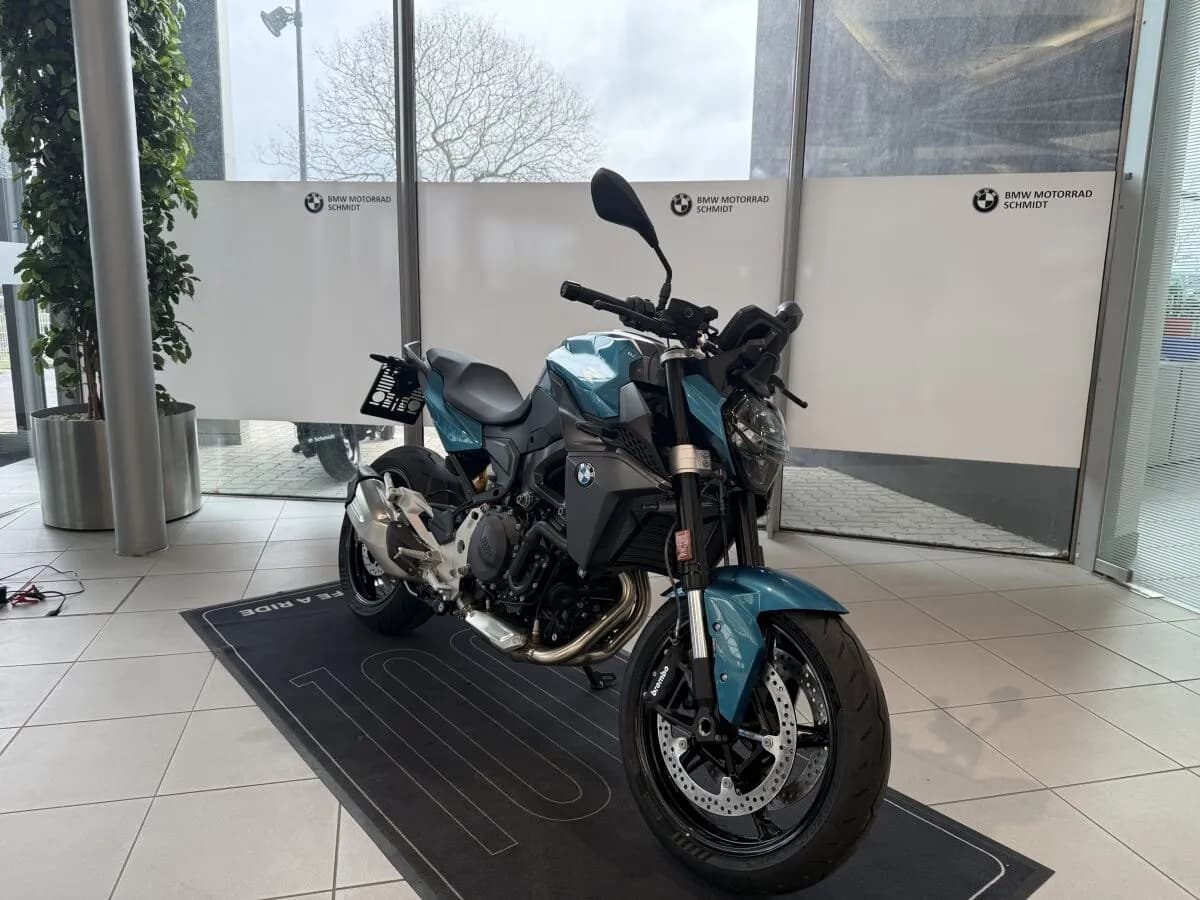 BMW F 900 R
