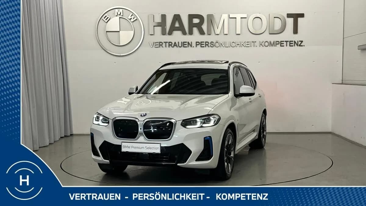 BMW iX3