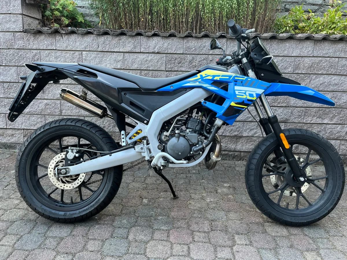 Aprilia SX